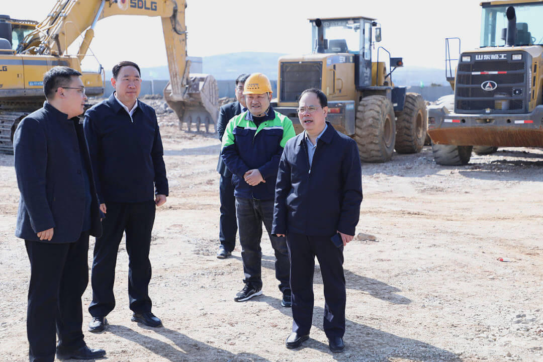 平邑县委书记郑戏元到平邑街道调研
